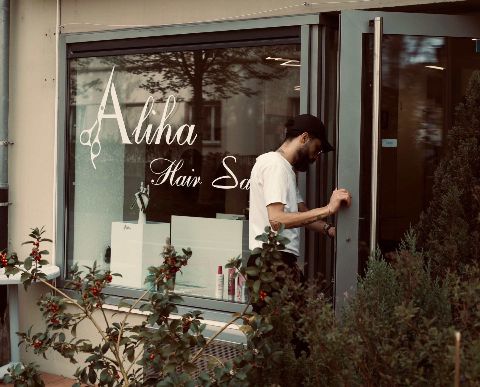 Aliha Hair Salon in Basel